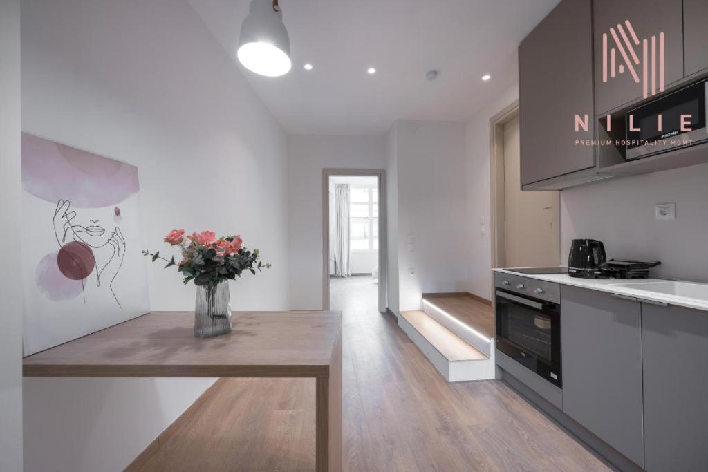 V1, Nilie Hospitality Mgmt Apartment Солун Екстериор снимка